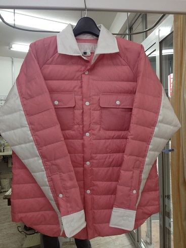 ダウンブルゾンの着丈、袖丈つめbefore