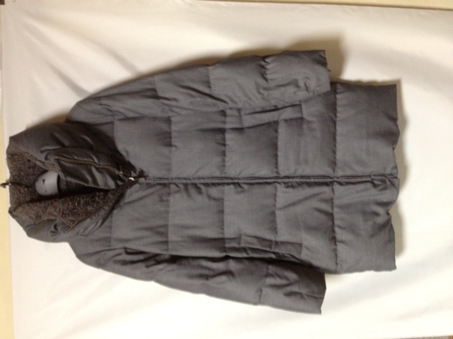 ダウンロングコートをショート丈にリメイクbefore