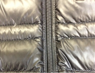 ダウンジャケットのお直し（故障したファスナーの交換）after