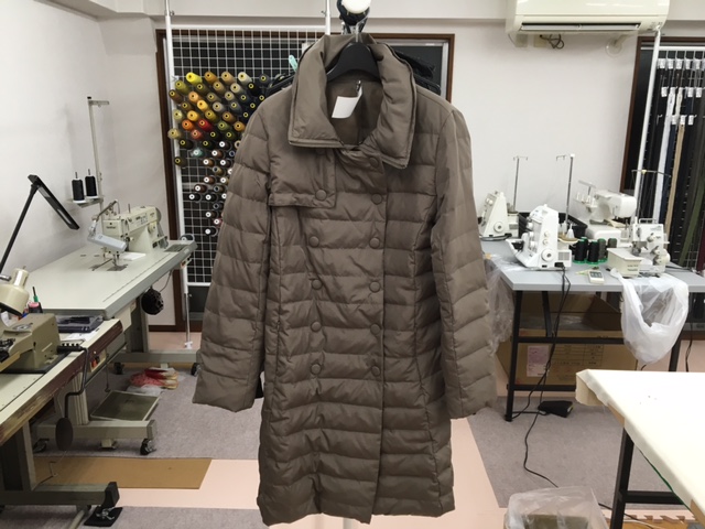 ダウンコート着丈つめ（全体像）before