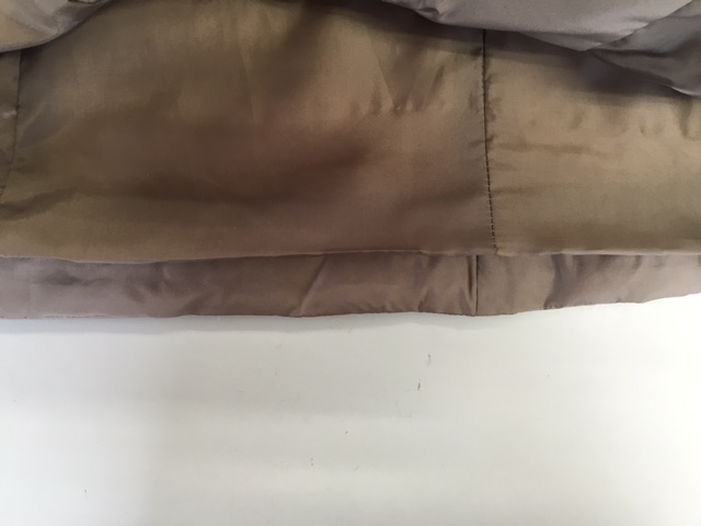 ダウンコートの着丈つめ（裏側の状態）after