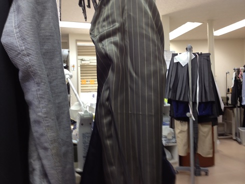 スーツ(ジャケット)の袖裏全部交換after