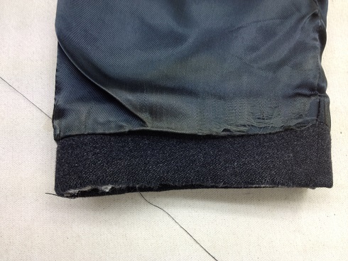 コート裏地(袖口)のすりきれ修理before