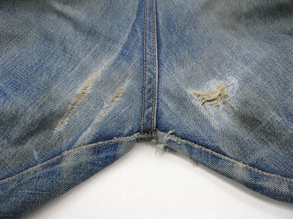 股の破れリペアbefore